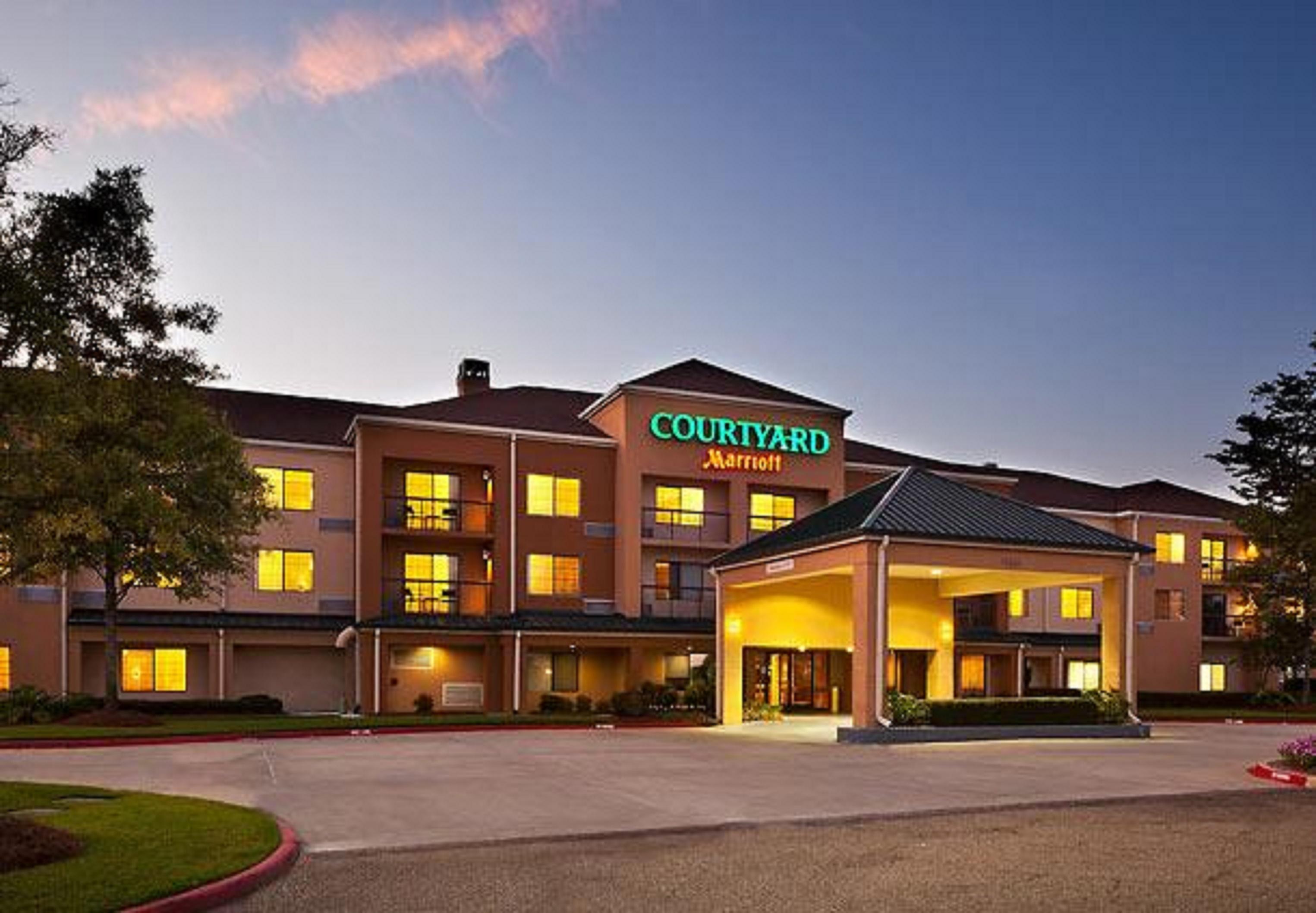 Courtyard Baton Rouge South Hotel Ngoại thất bức ảnh