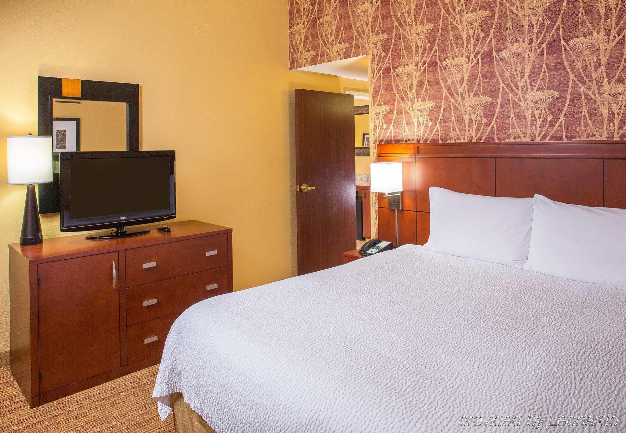 Courtyard Baton Rouge South Hotel Ngoại thất bức ảnh