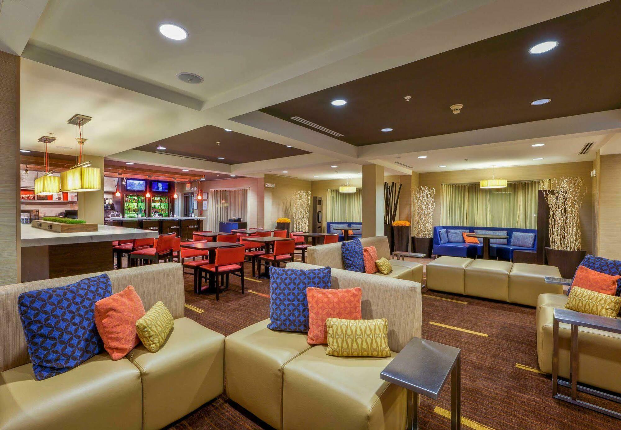 Courtyard Baton Rouge South Hotel Ngoại thất bức ảnh