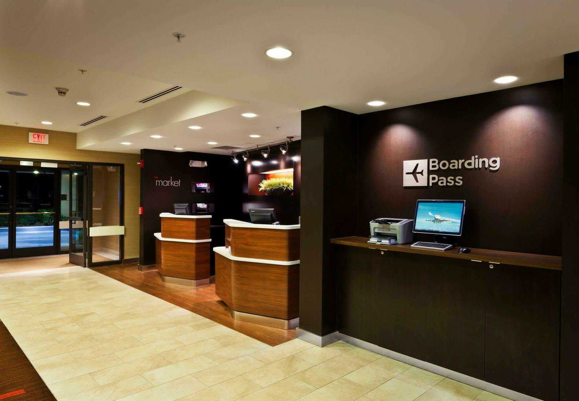 Courtyard Baton Rouge South Hotel Ngoại thất bức ảnh